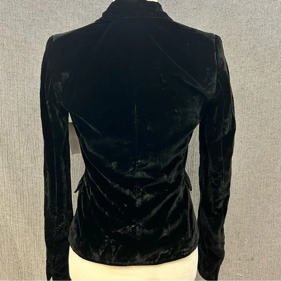 New W/ Tags TAHARI 100% Polyester Blazer